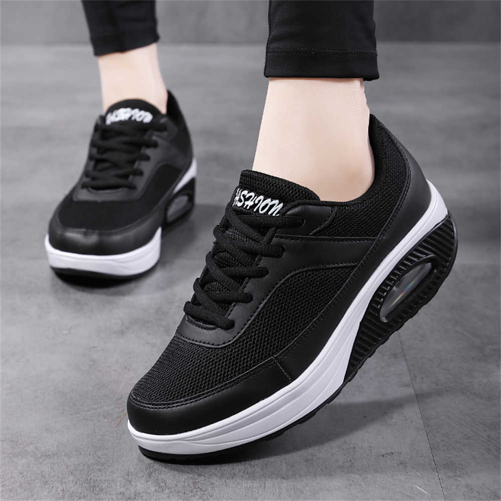 Sneakers da Basket Leggere di  - Women'S Shoes To Buy recensione e prezzo