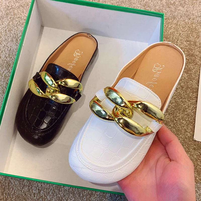 Pantofole da donna alla moda S - Gold Chain Sandal recensione e prezzo