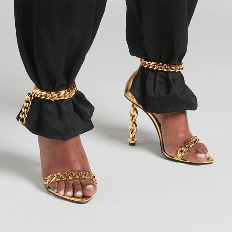 Sexy catena d'oro tacco a punt - Gold Chain Sandal recensione e prezzo